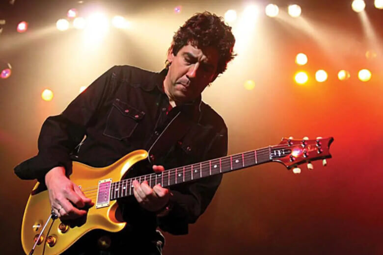 David Grissom mit seiner PRS SE DGT Gold Top