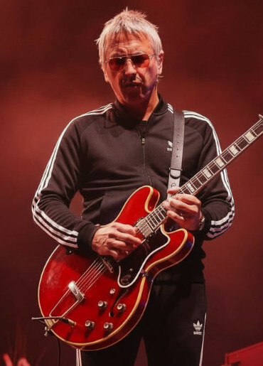 Gem Archer mit seiner Epiphone Masterbilt