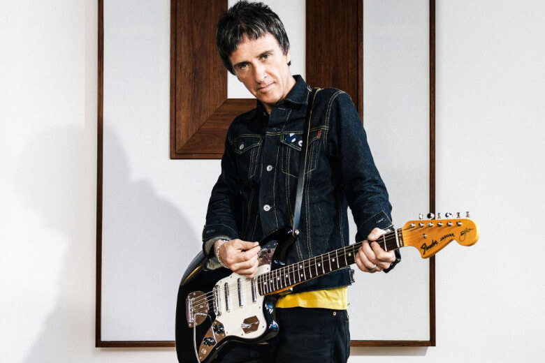 Johnny Marr mit seiner Fender Special Jaguar