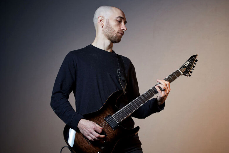 Josh Middleton mit seiner ESP LTD JM-II BSB