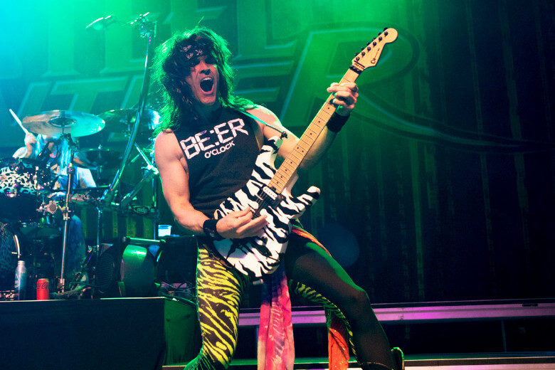 Satchel mit seiner Charvel Pro Mod DK22 WB